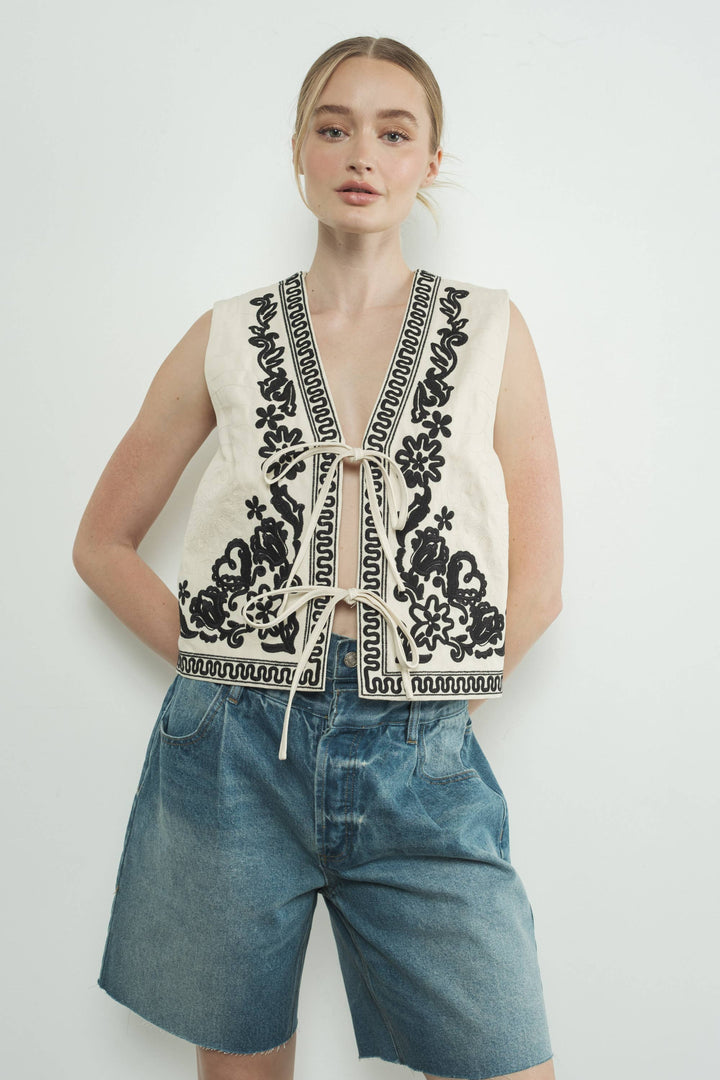 AA315 EMBROIDERED VEST JACKET WITH TIE