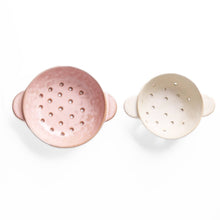 Load image into Gallery viewer, Stoneware Berry Bowl, Beige CG221