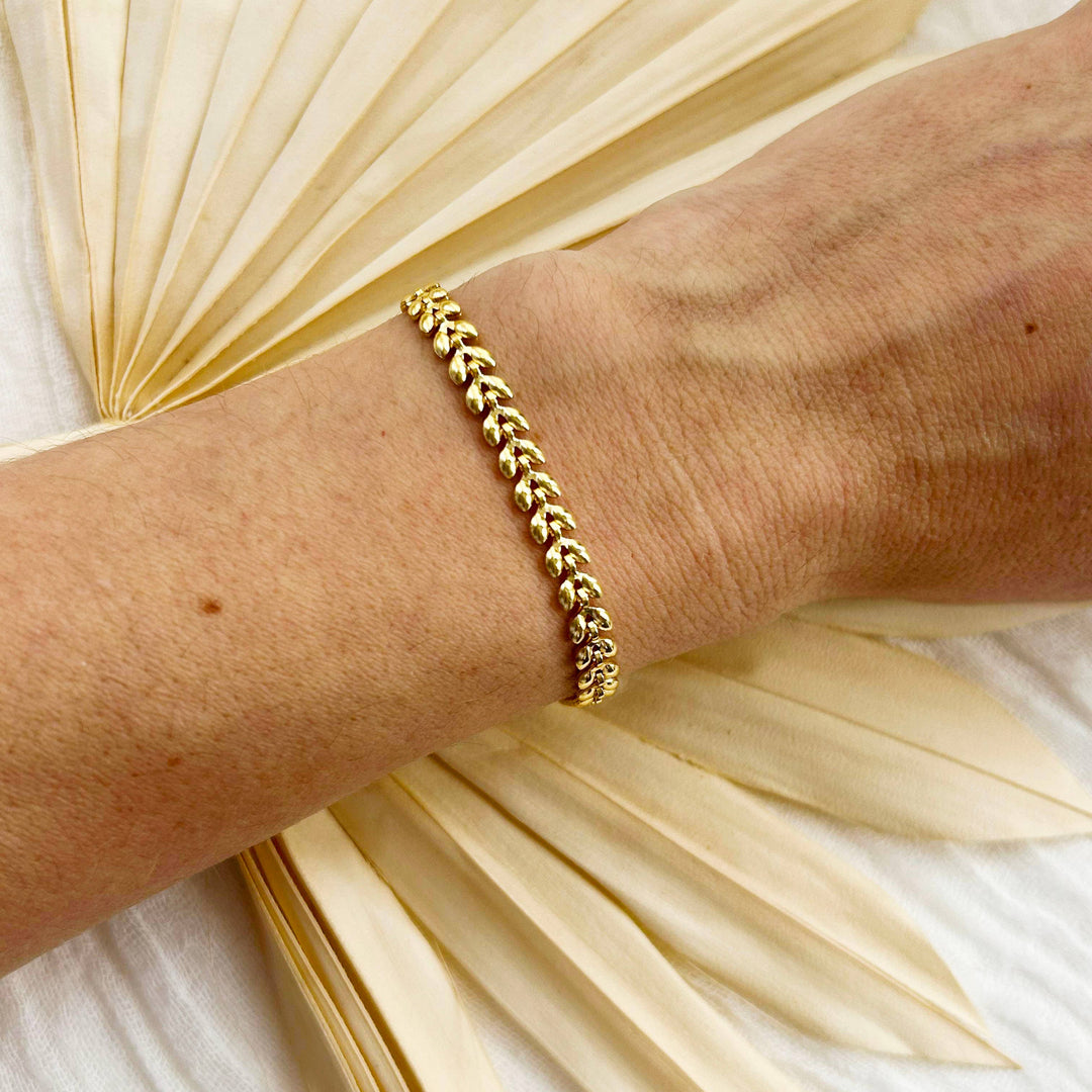 Dainty Leaf Bracelet 