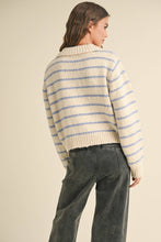 Load image into Gallery viewer, KNITTED CARDIGAN