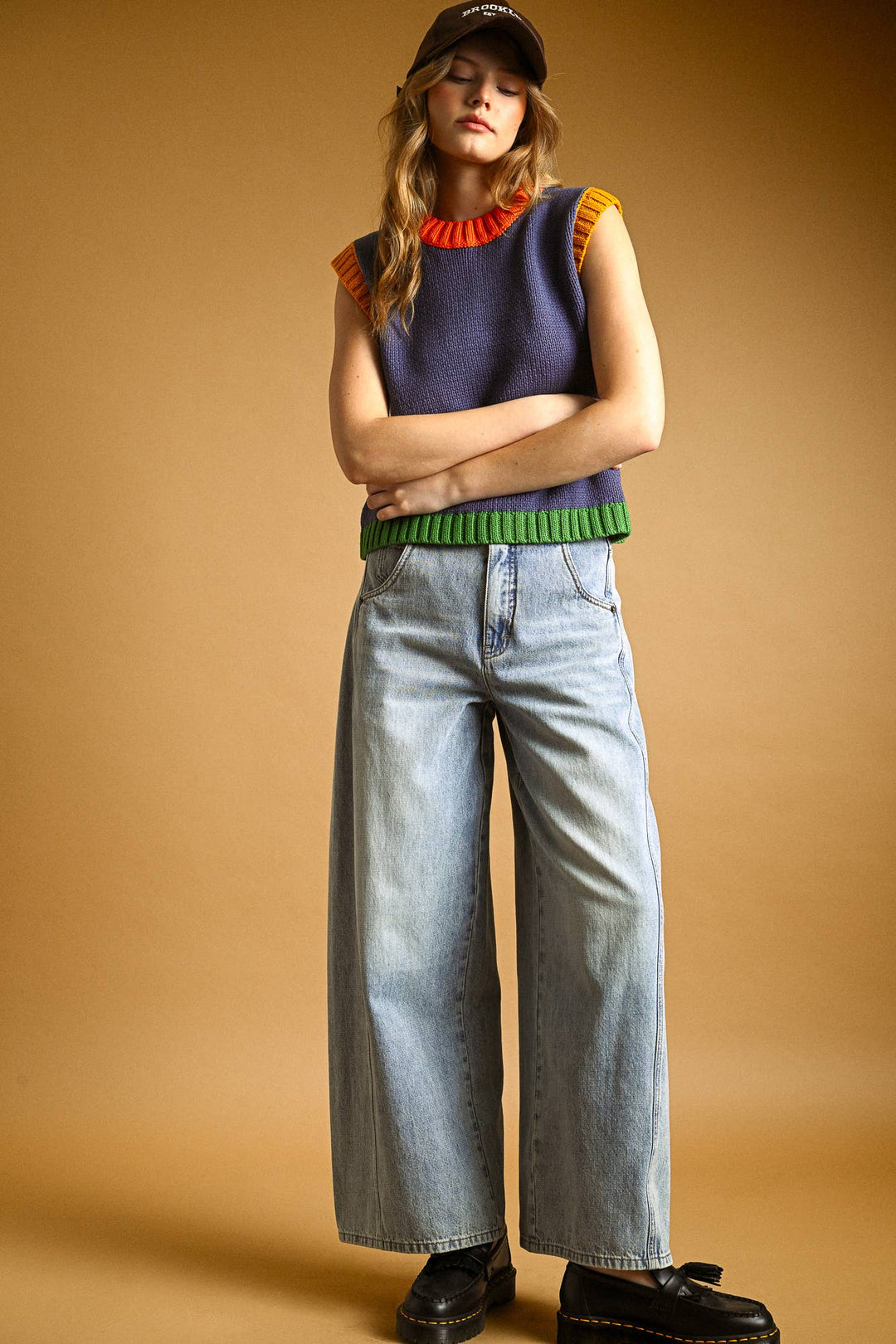 T7426   COLOR CONTRASTED SLEEVELESS KNIT TOP