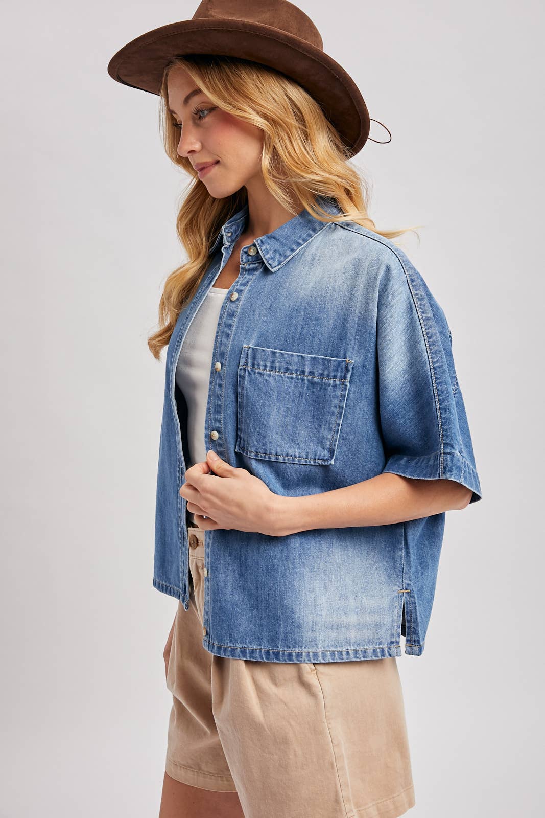 DENIM BUTTON DOWN SHORT SLEEVE BOXY SHIRT BV829