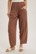 Load image into Gallery viewer, RELAXED BARREL PANTS WITH POCKETS