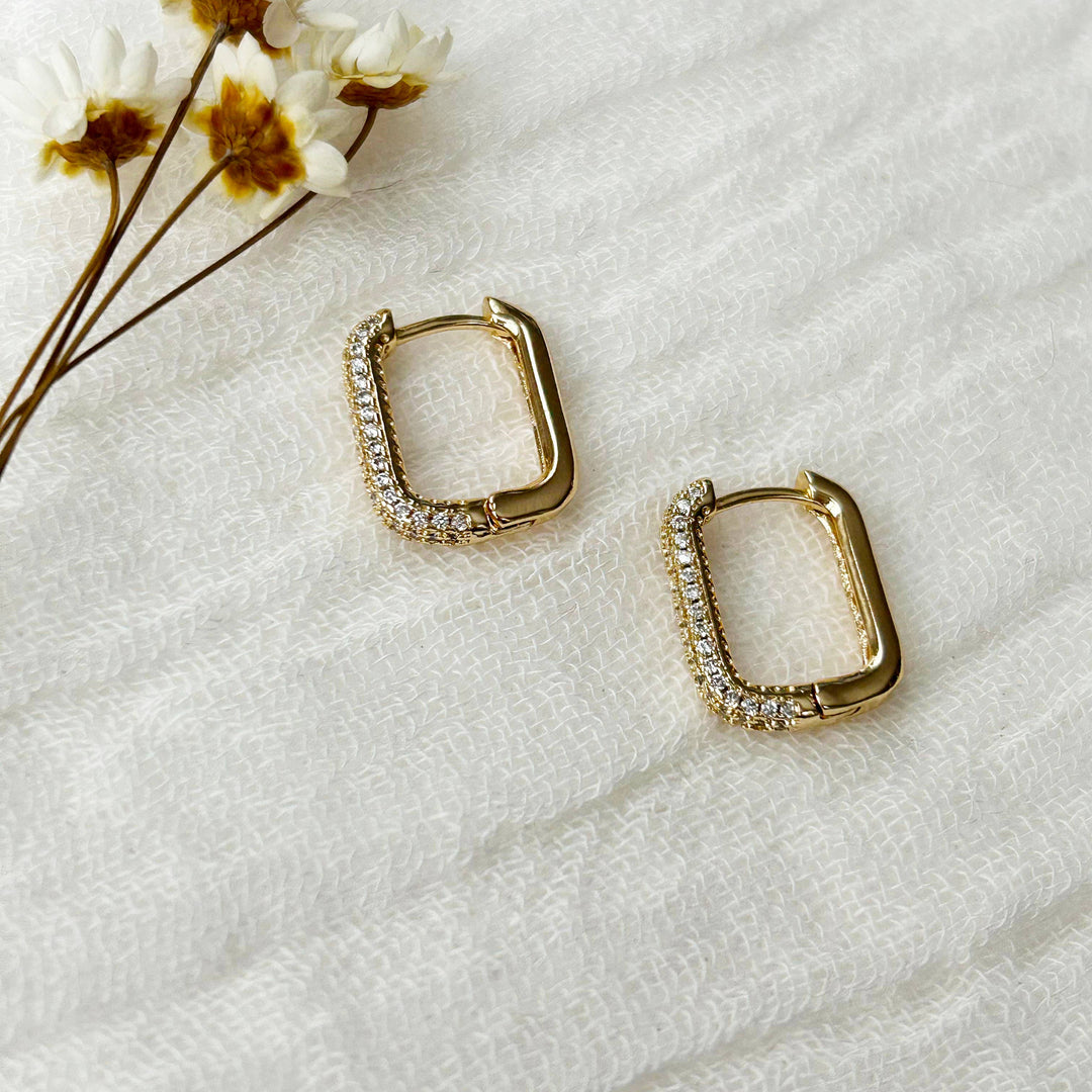 Everyday CZ Oval Hoops KT979