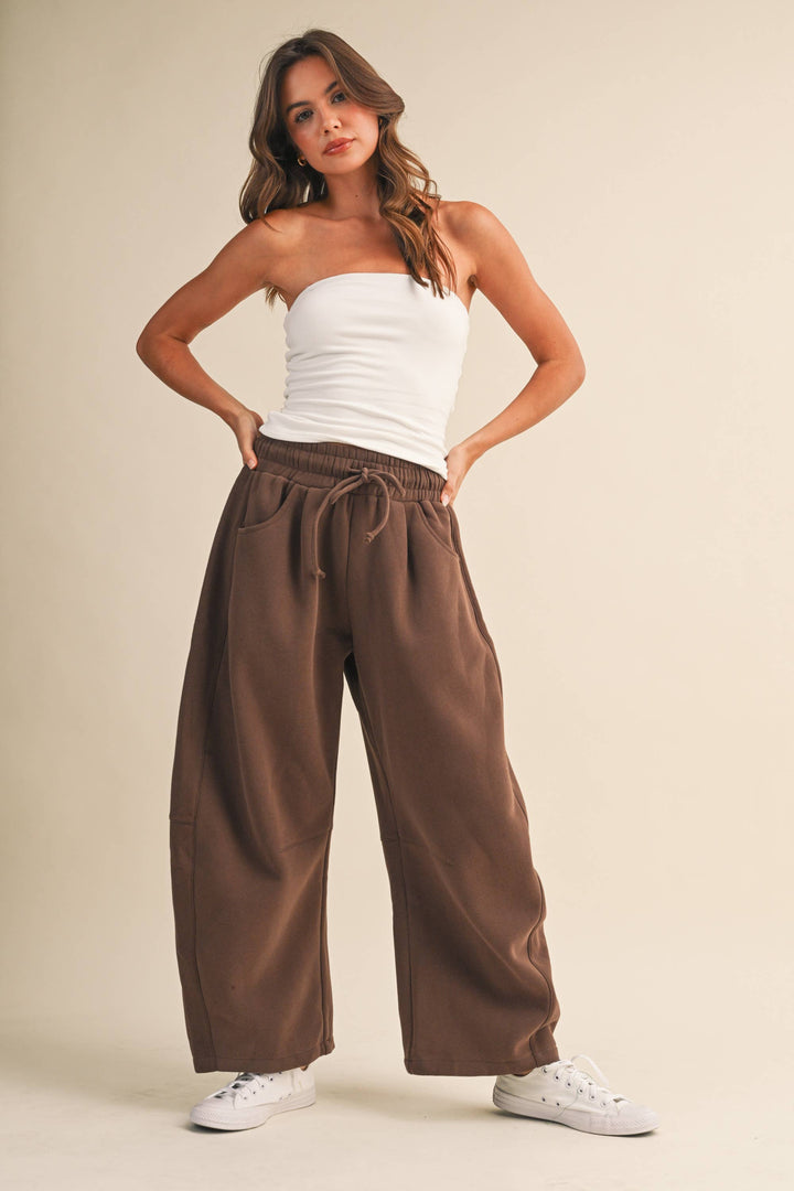 IP1447 BARREL SWEATPANTS
