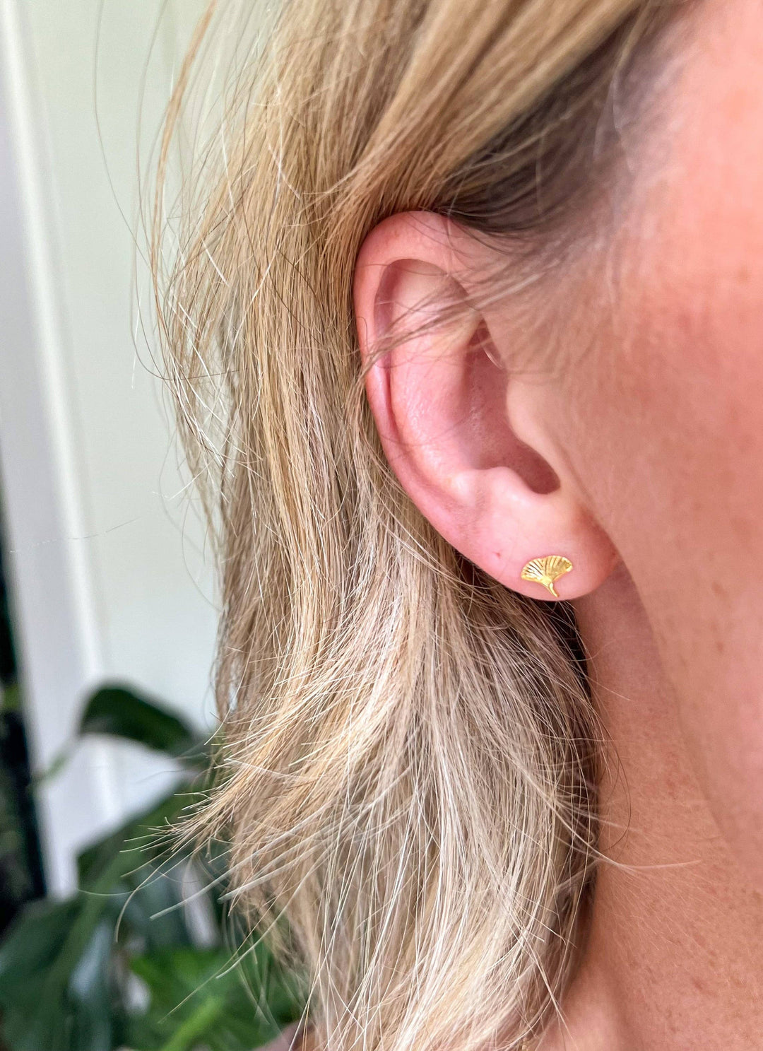 Gold Ginkgo Stud Earrings NC32