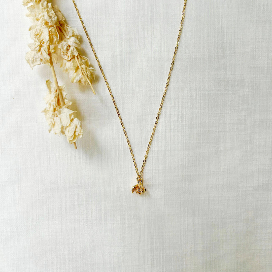 Dainty Floral Necklace KT08