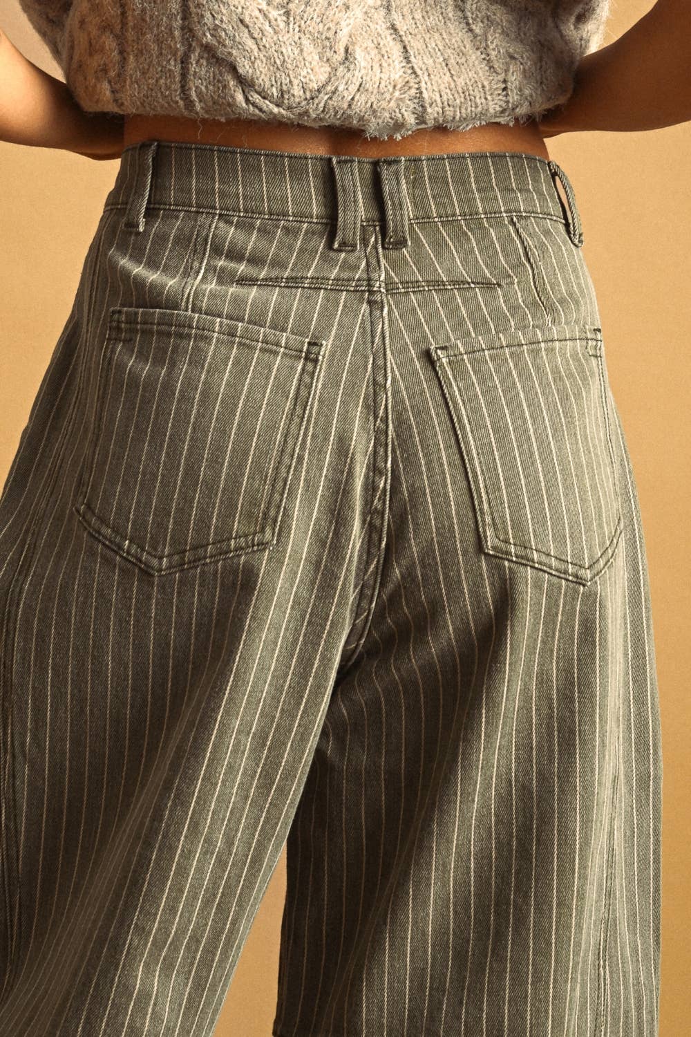 PINSTRIPED BARREL PANTS MM763