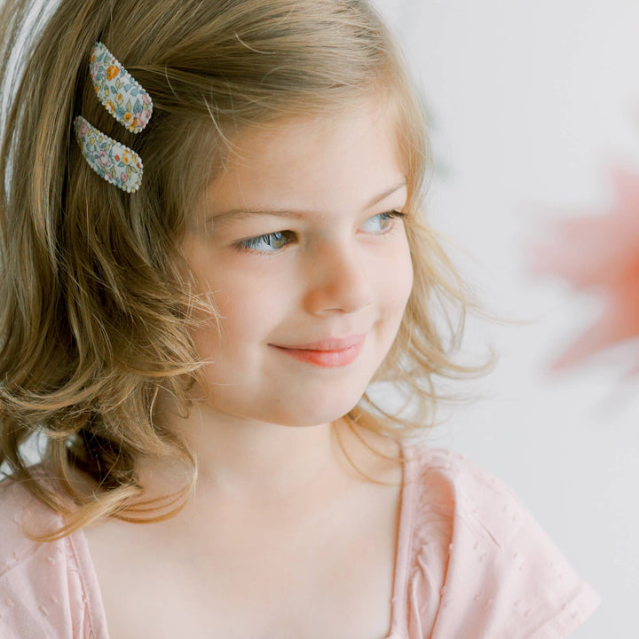 Mariposa Red &amp; Green Floral Fabric Hair Clips FC98