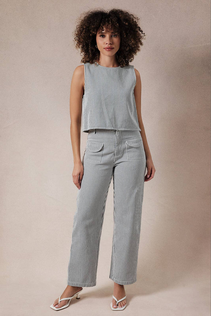 SLEEVELESS STRIPED DENIM CROPPED TOP JT8129