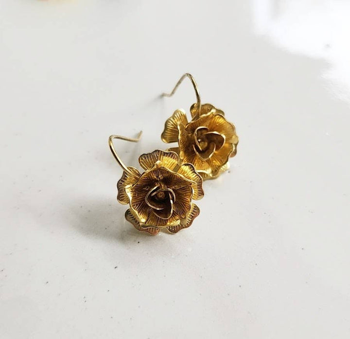 Detailed Brass Rose Flower Seamless Dangle Earrings