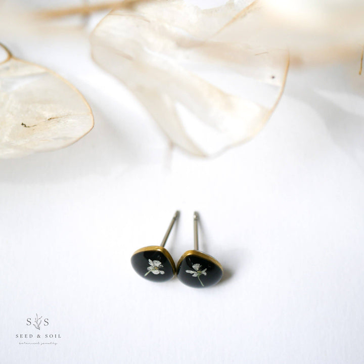 Tiny Teardrop Cameo Studs 120