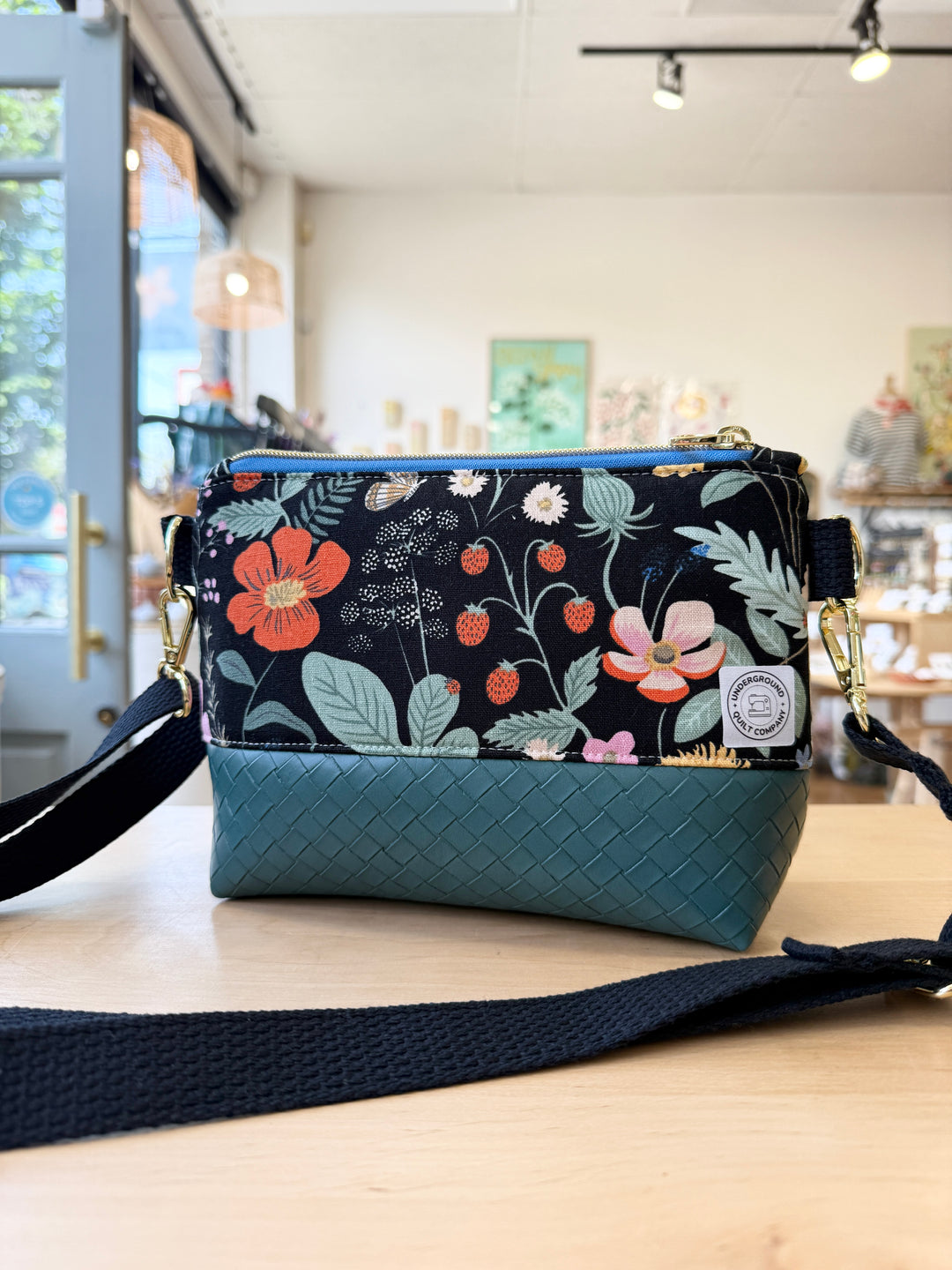 Learn to Sew Mia Crossbody Bag