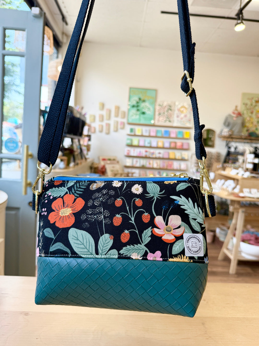 Learn to Sew Mia Crossbody Bag
