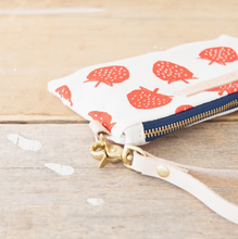 Load image into Gallery viewer, Strawberries Wristlet