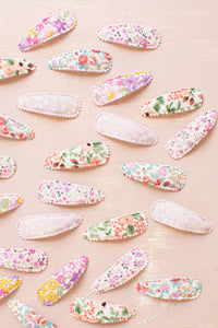 Johanna Blue & White Floral Hair Clips FC01