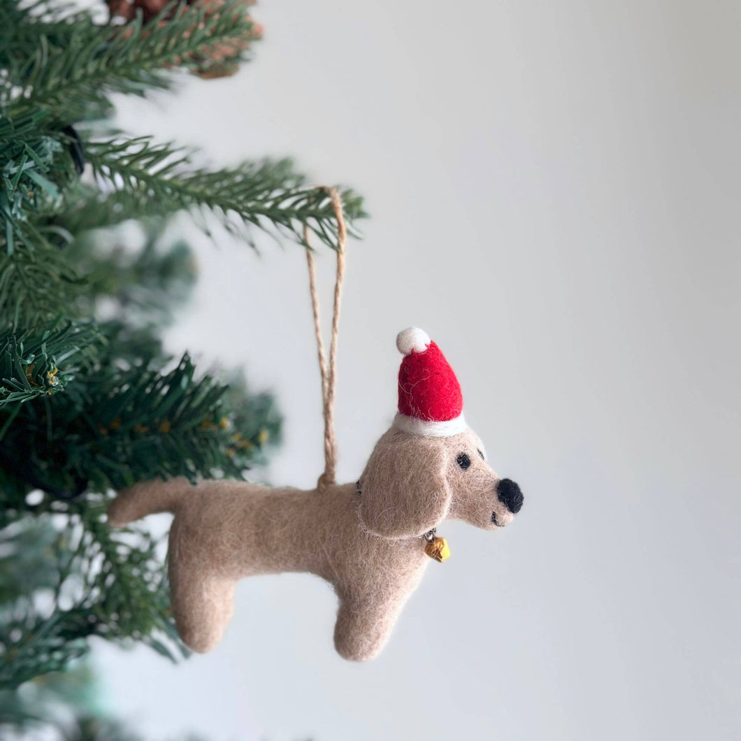 Felt Dachshund Dog with Christmas Hat GN27
