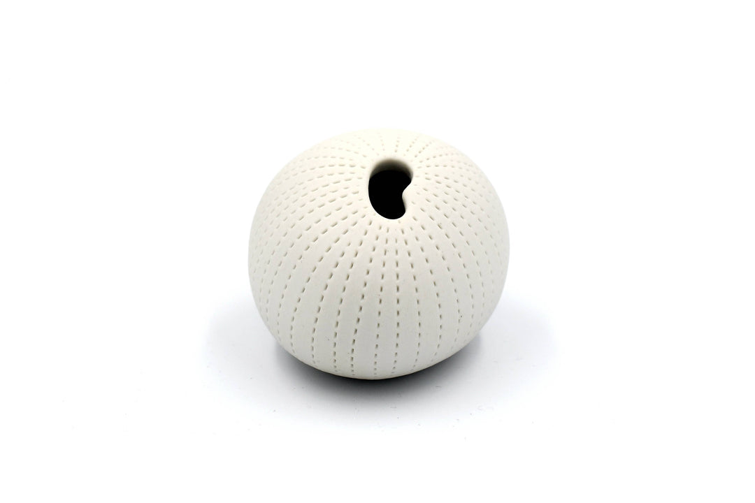 159WH13 PEBBLE MINI S-Handcrafted Porcelain Bud Vase