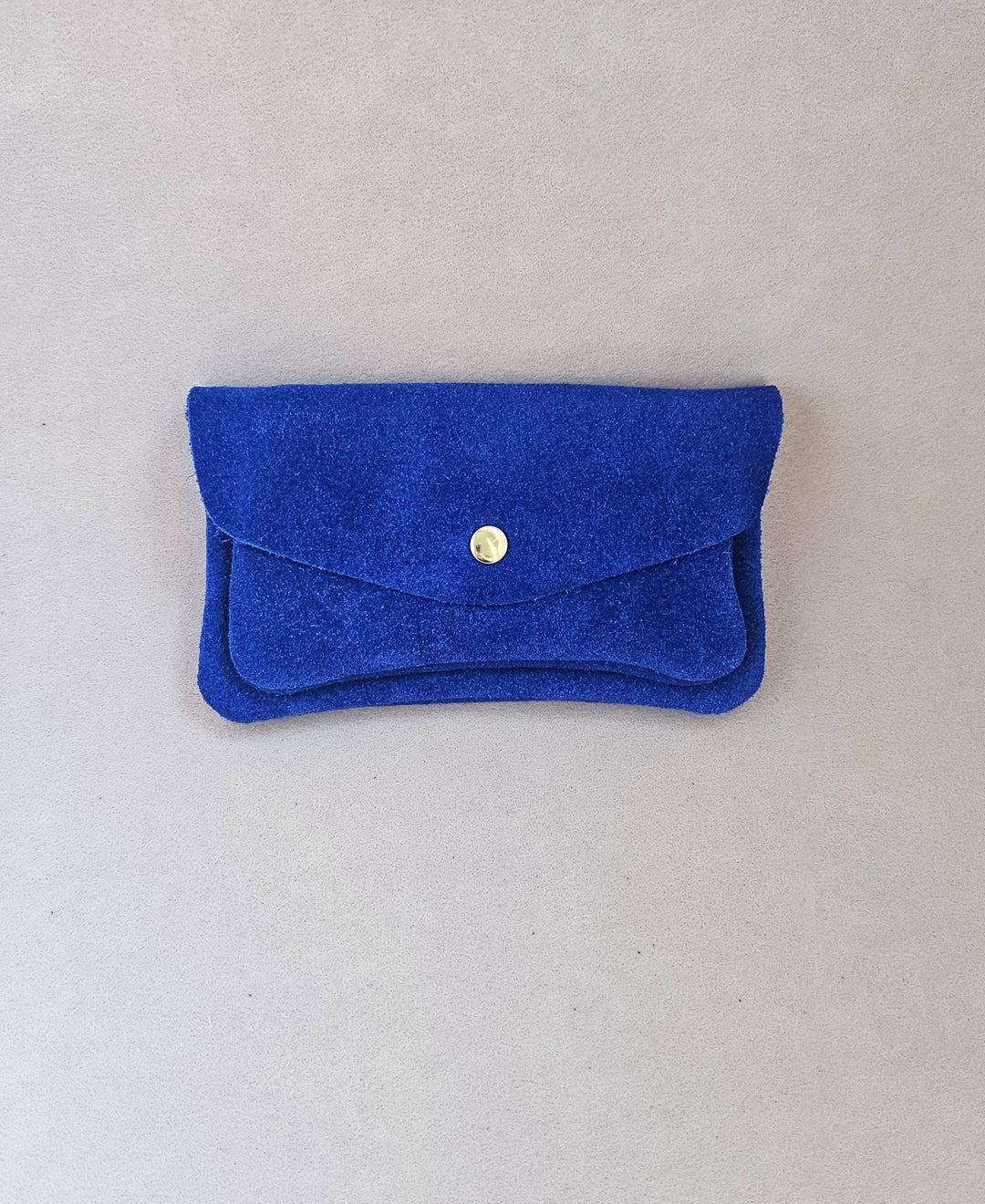 Suede-effect leather pouch - kangaroo: Almond