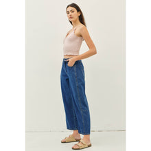 Load image into Gallery viewer, MID RISE BARREL LEG ANKLE DENIM PANTS WITH POCKETS