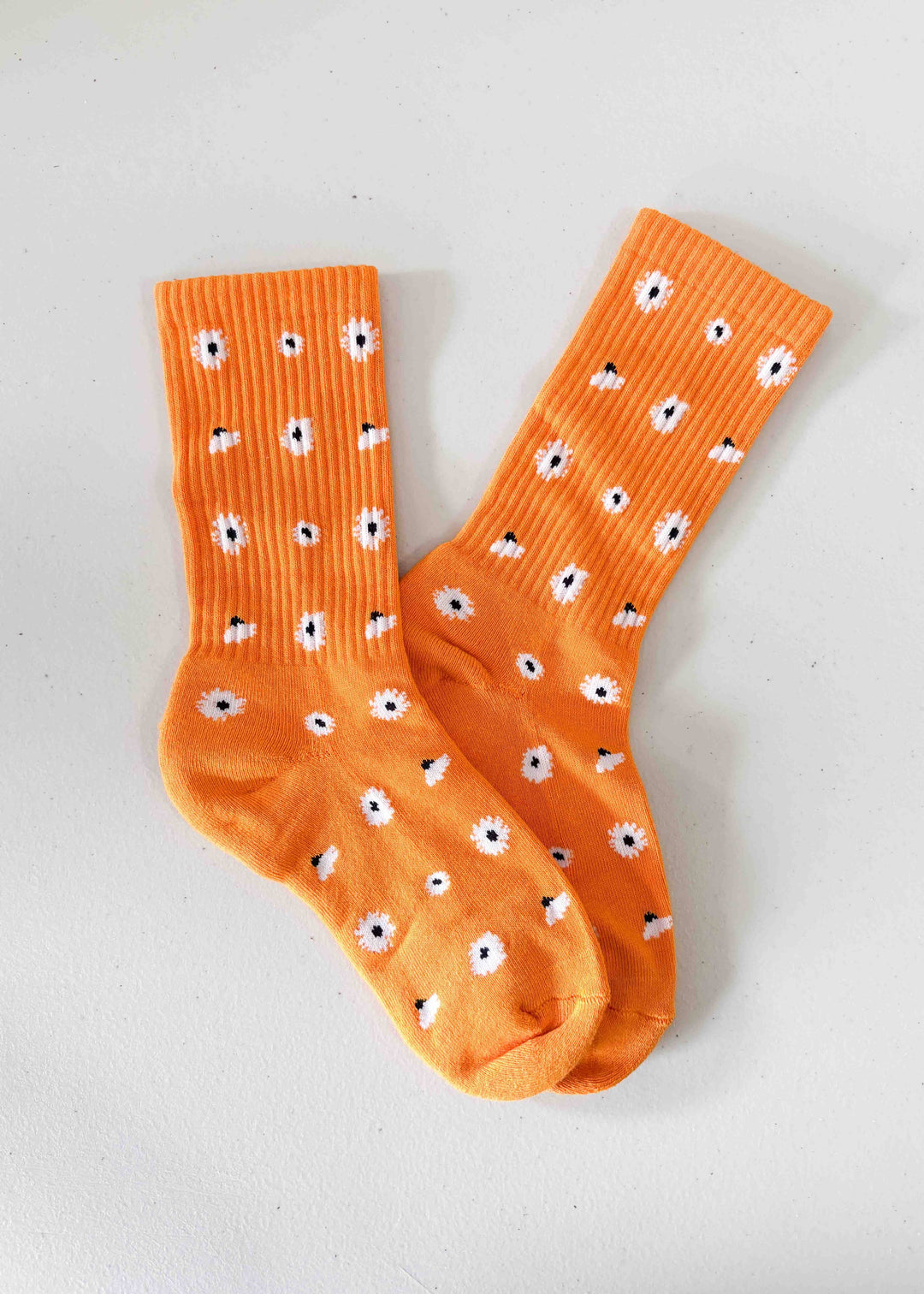 Daisy Dot Crew Socks