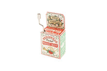 Load image into Gallery viewer, Christmas Music Box - &#39;Winter Wonderland&#39;
