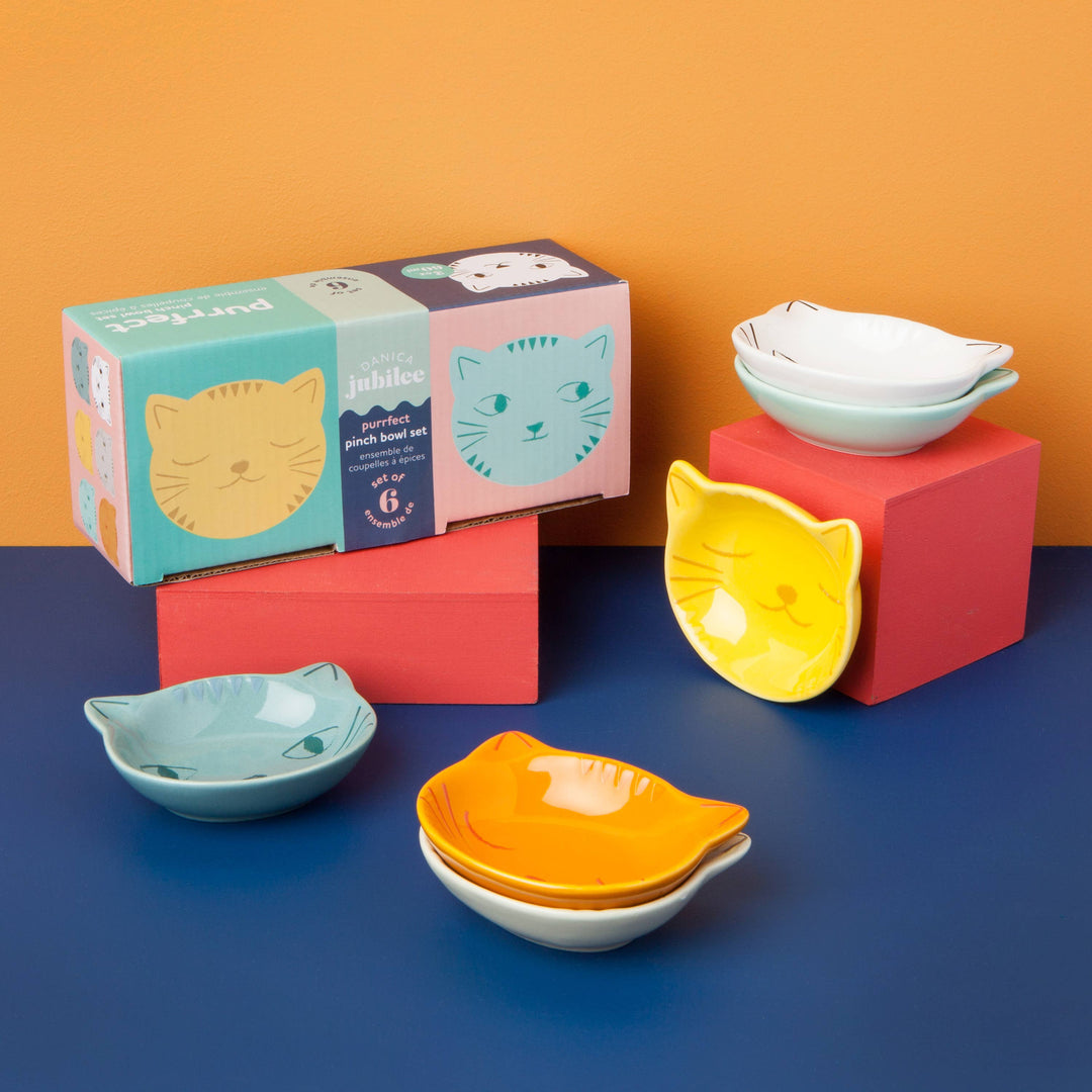 Purrfect Shaped Pinch Bowl JB26