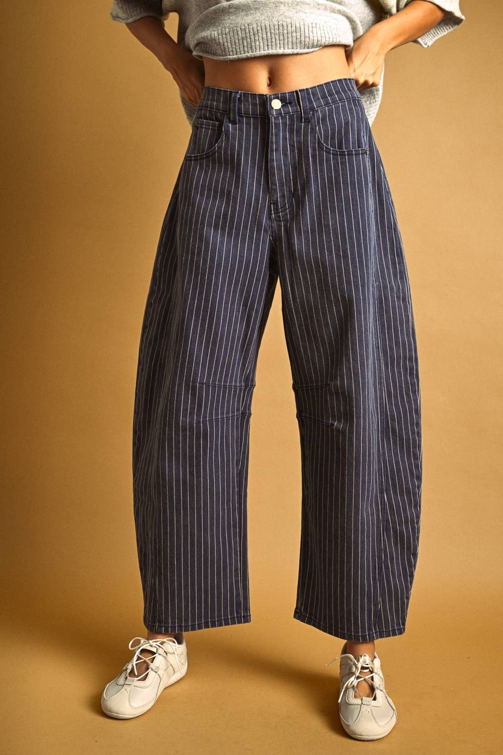 PINSTRIPED BARREL PANTS MM763