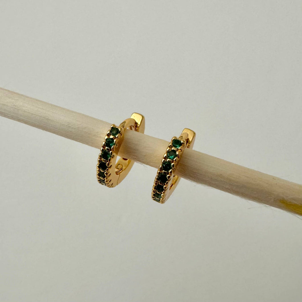 Tara Huggies Gold- Emerald NM07