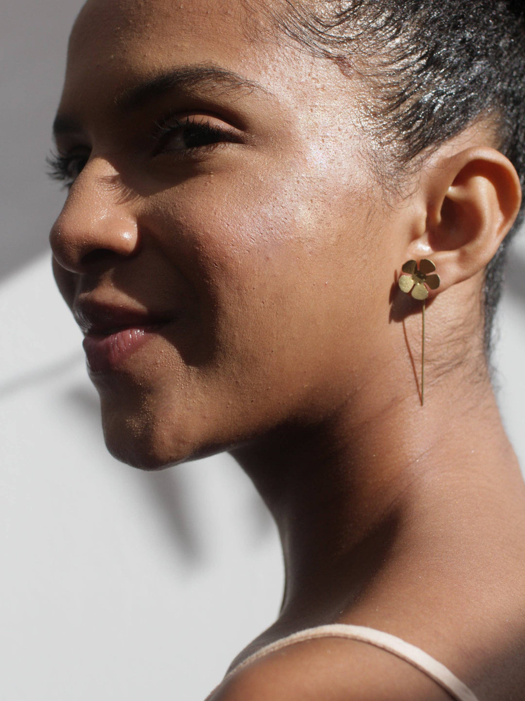 RK06 Forget-Me-Not Threader Earrings