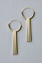 Load image into Gallery viewer, JLTE25 brass geometric hoop earrings