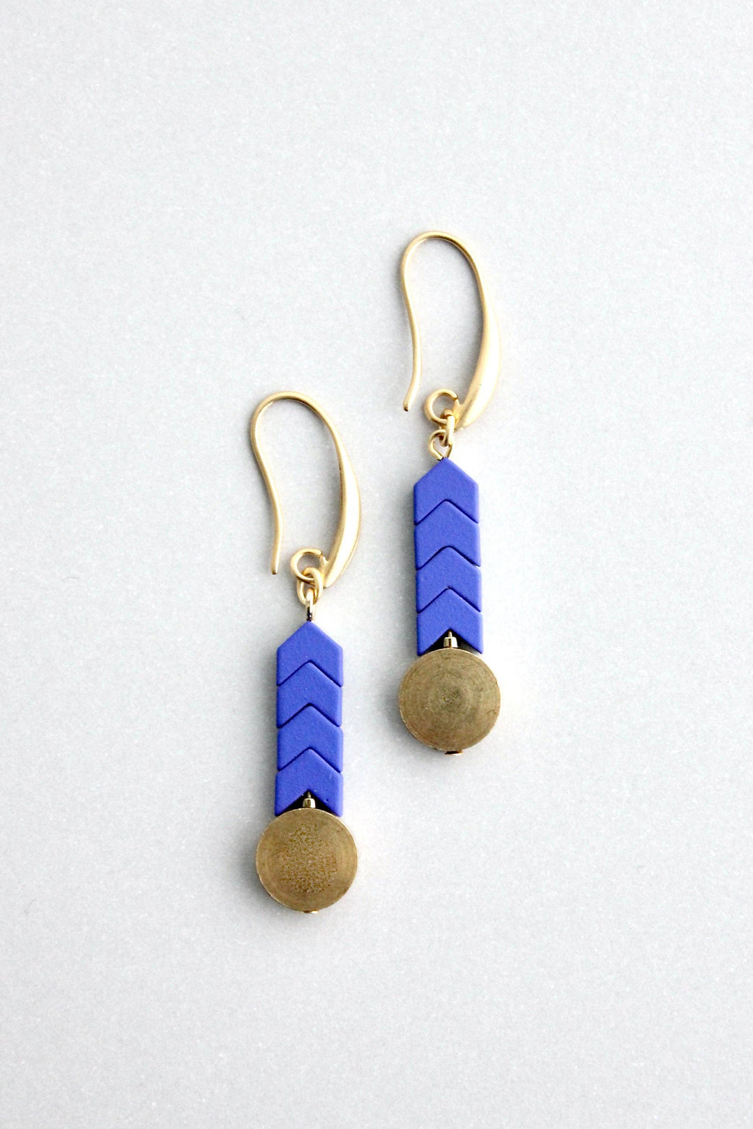 GNDE34 - blue and brass hook earrings