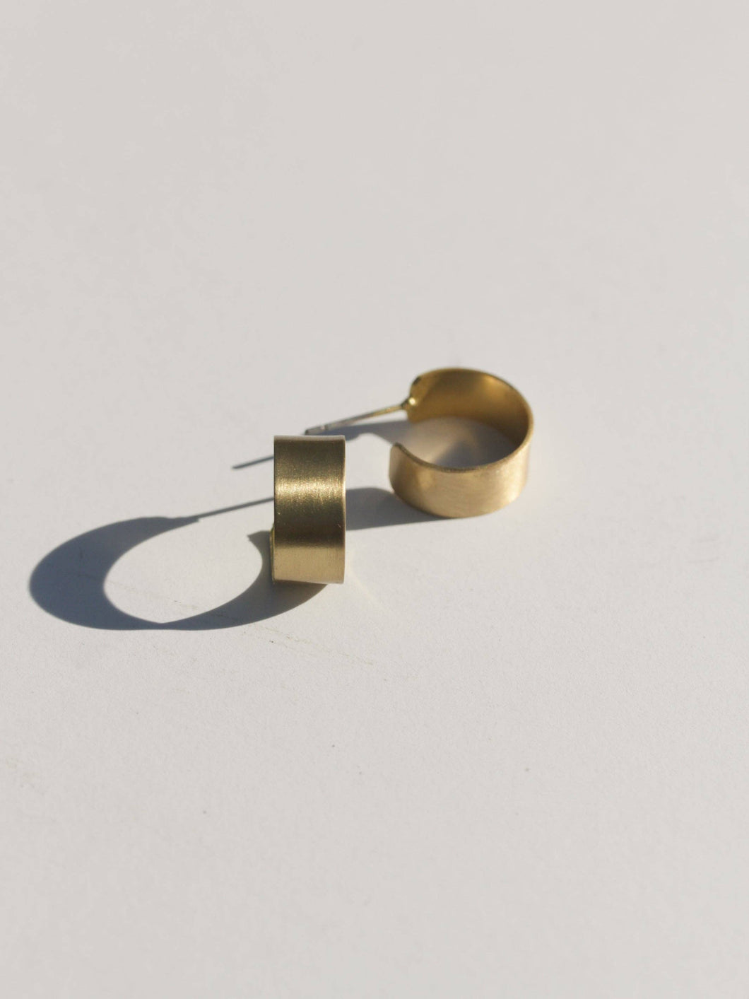 RK03 Golden Mini Hoops