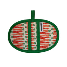 Load image into Gallery viewer, Carrots Mini Pincher Mitt