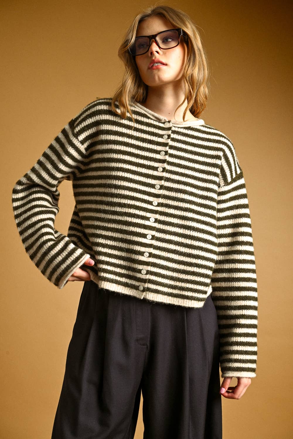 J7562   STRIPED BUTTON FRONT SWEATER CARDIGAN
