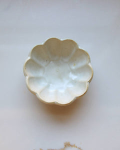 Flower Petal Pinch Bowl