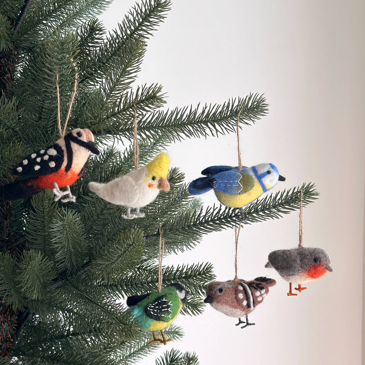 Felt Bird Ornaments - A Set: Robin GN21