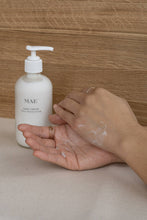Load image into Gallery viewer, HAND CREAM