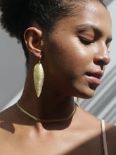Load image into Gallery viewer, RK07 Laurel Leaf Earrings