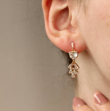 Load image into Gallery viewer, Art Deco Crystal Moon Earrings SP74