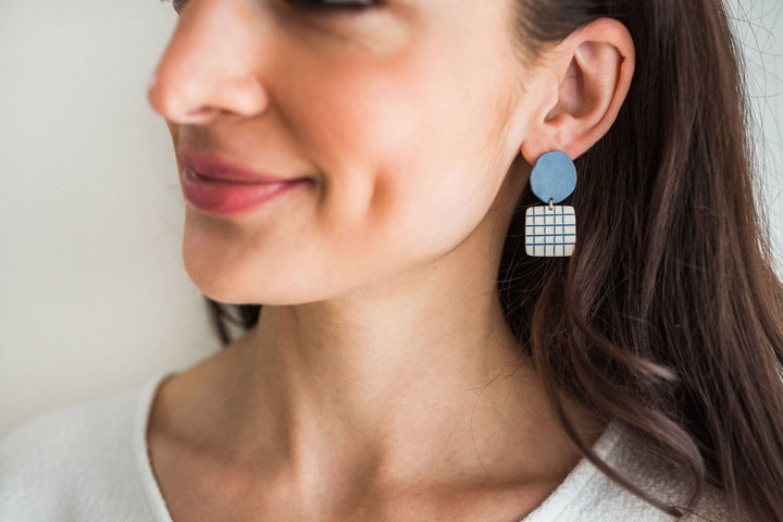 Lattice Earrings - In Thistle J011
