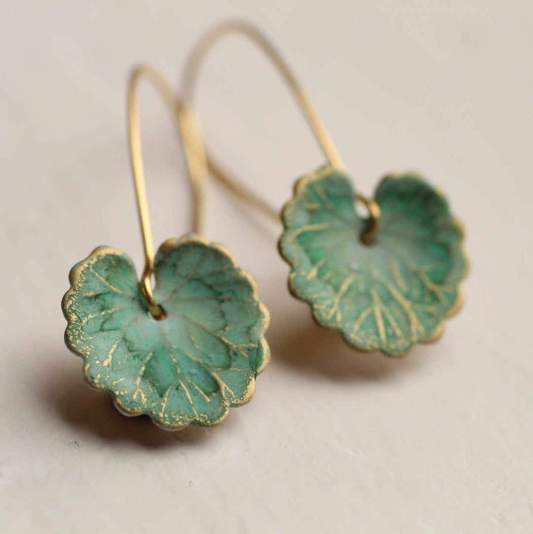 Green Clover Leaf Earrings: Short / Gold Plated Brass / Matte SP12