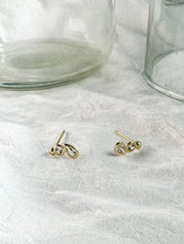 Load image into Gallery viewer, The Teardrop Earrings