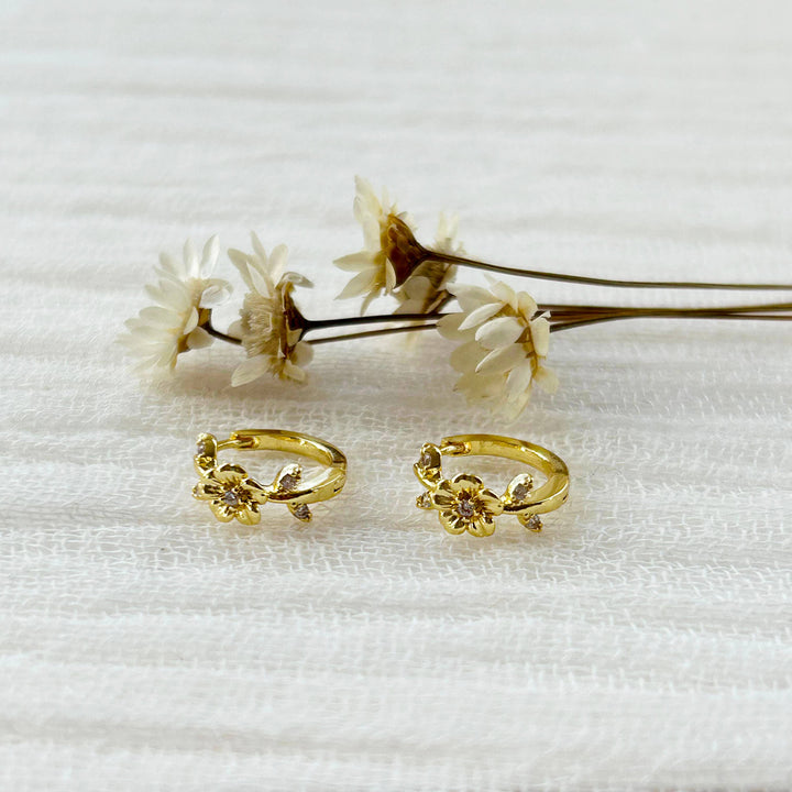 Mini Gold Flower Hoops KT02