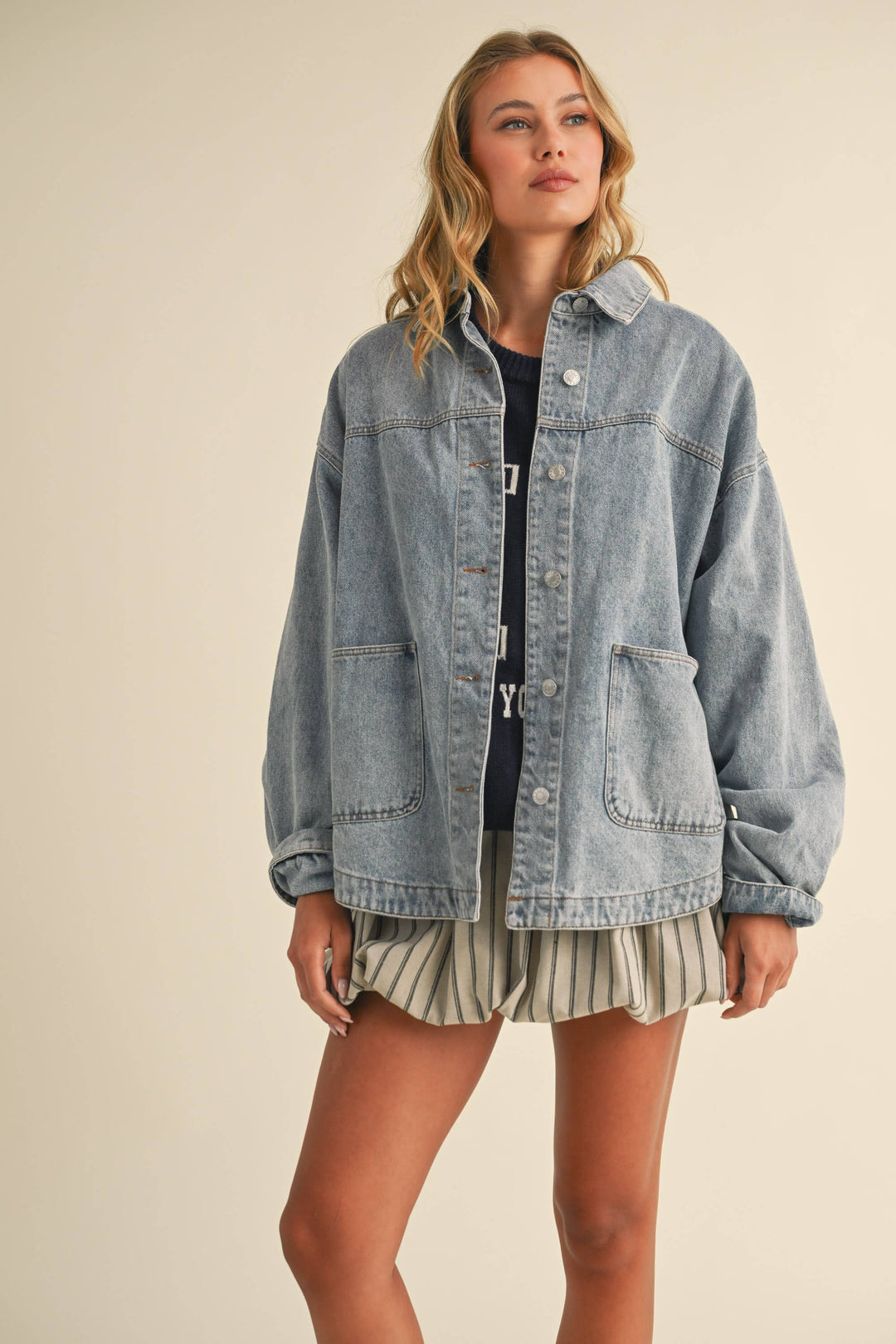 IJ1519 OVERSIZED FRONT POCKET DENIM JACKET