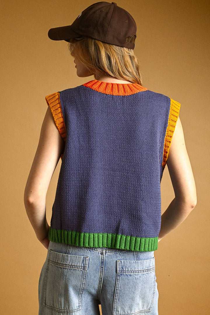 T7426   COLOR CONTRASTED SLEEVELESS KNIT TOP