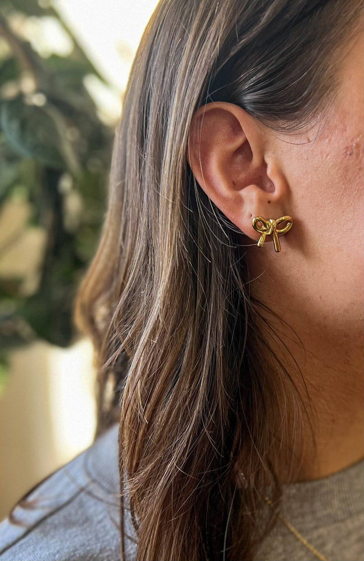 The Bow Earring NC02