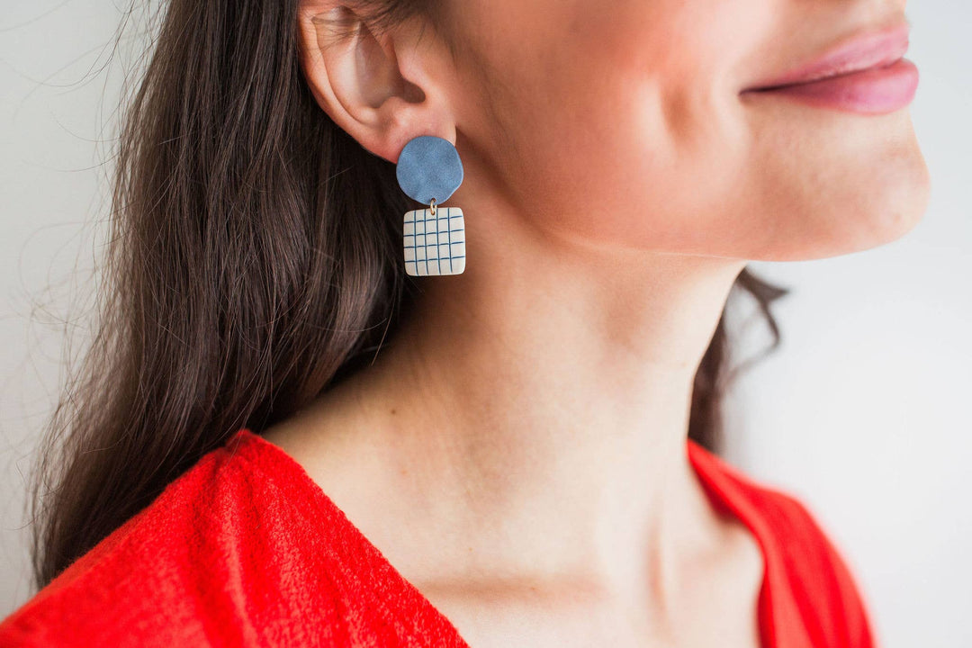 Lattice Earrings - In Thistle J011