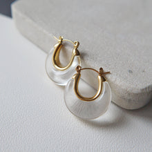 Load image into Gallery viewer, Millie Acrylic Hoops JJ204