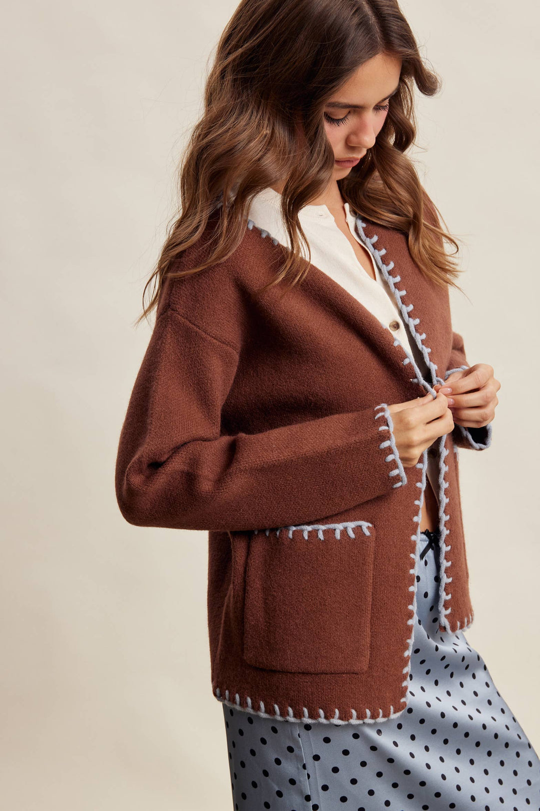 Contrast Whipstitch Knit Cardigan LSW1066